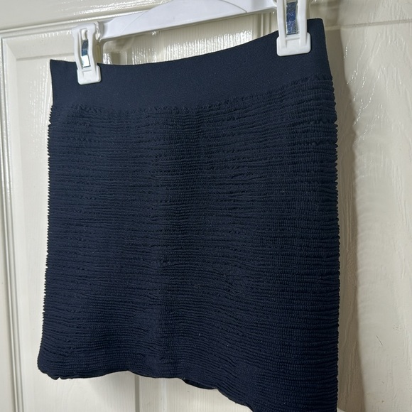 Marciano bodycon skirt - Picture 2 of 2